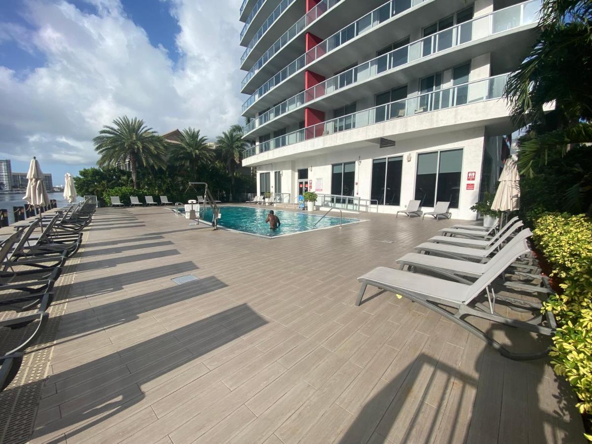 Studio In Hallandale 2 Beds Hallandale Beach Extérieur photo